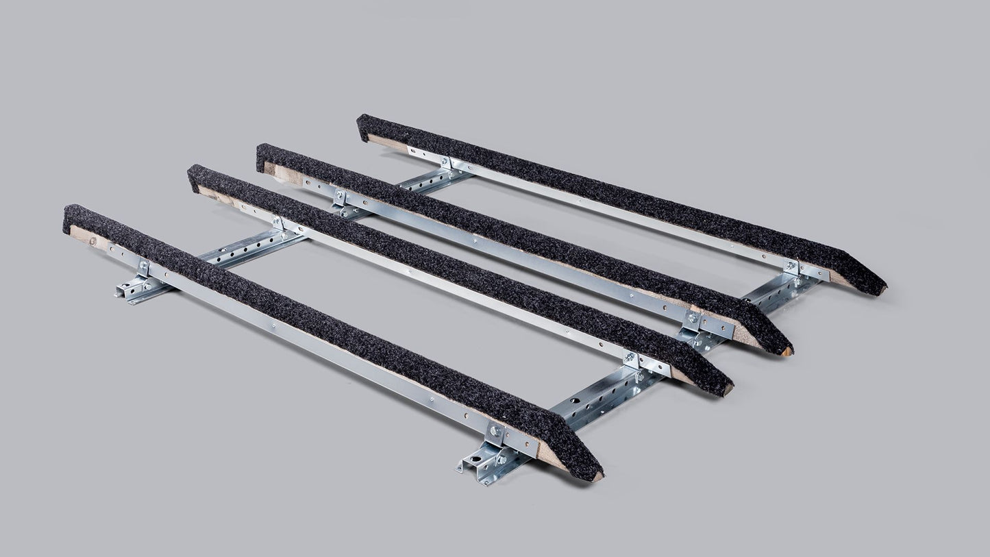 Respo RS3075L Varehenger med tipp, med plass til vegg platter i planet.
