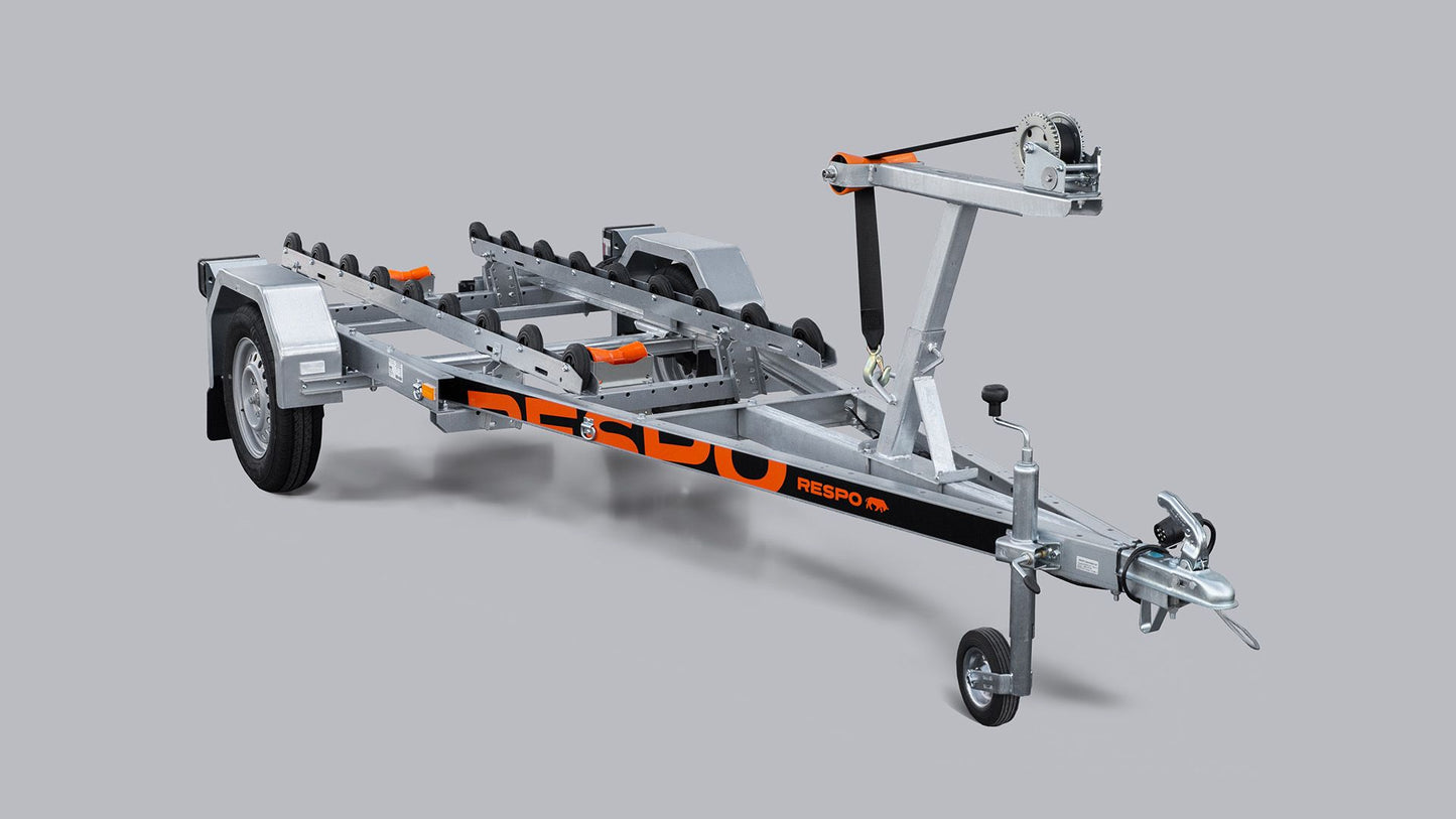 Respo 750RS RIB Båthenger med lagring på rulleskinner, med båtlengde opp til 14 ft / 4m