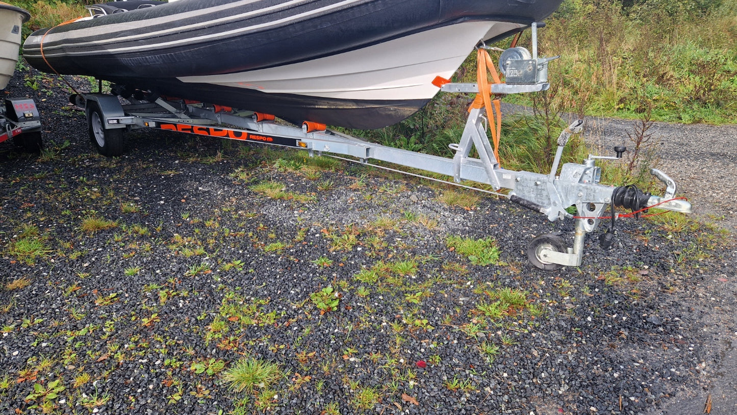 Respo 1500P Båthenger med lagring på kjøl, for båt opp til 21 ft - 6,5m