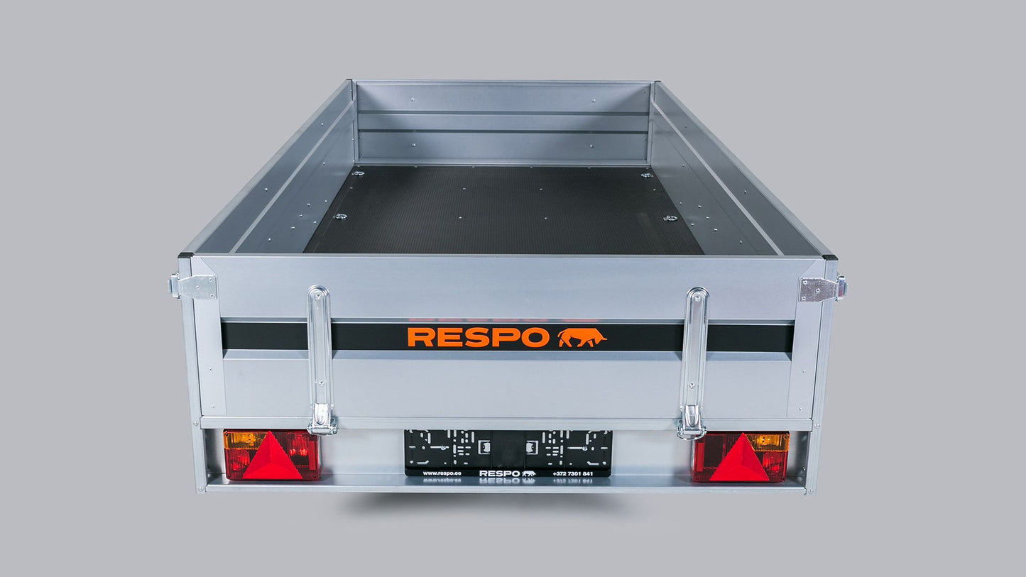 Respo RS3075L Varehenger med tipp, med plass til vegg platter i planet.